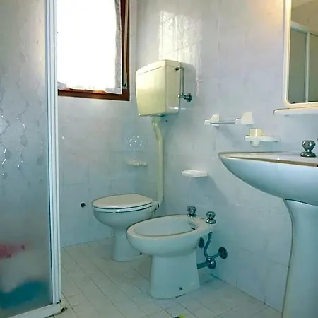 Apartment Cozy Flat With Pools In A Village *